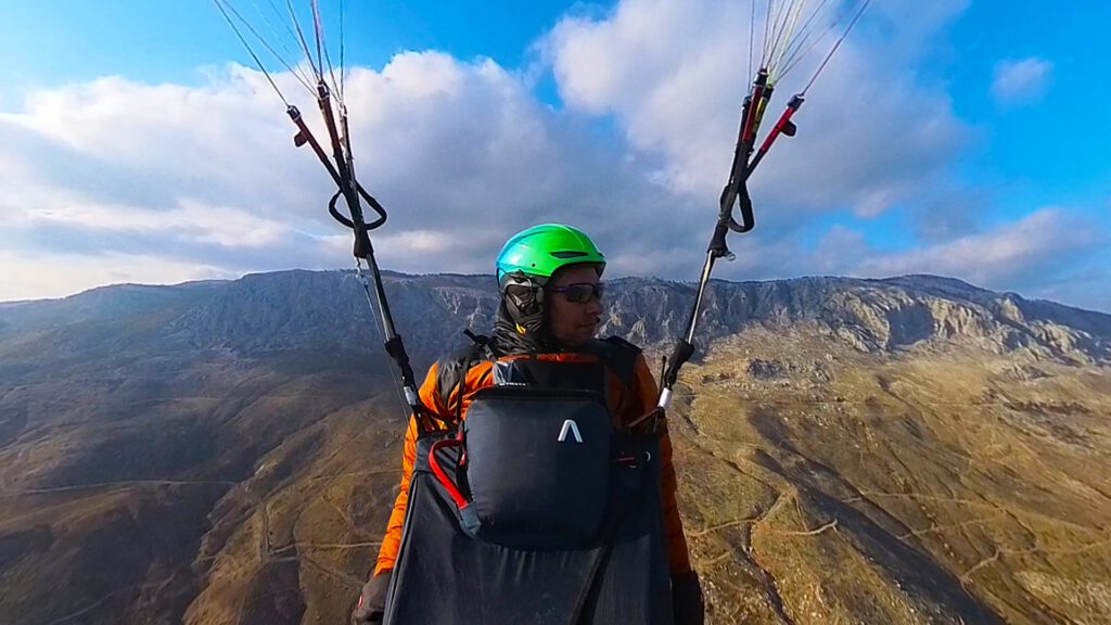 Paragliding vor der beeindruckenden Wand in Isikli / Silifke.