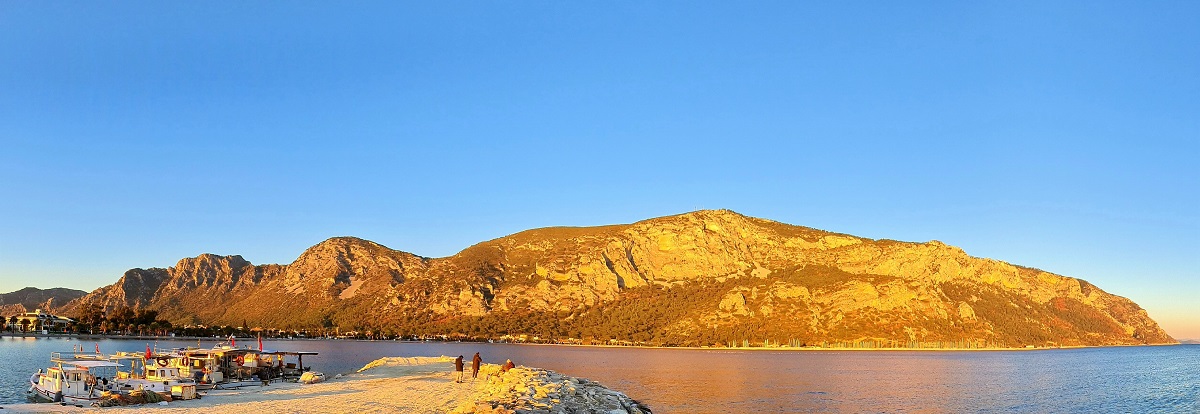 Ören-Milas, the sleeping woman in the colors of sunset