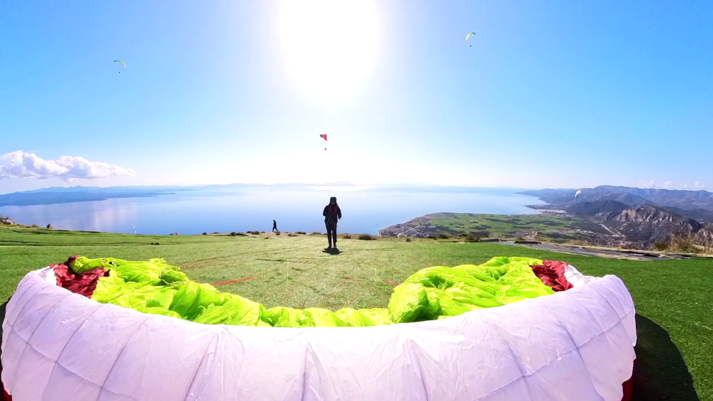 Ören, Allatepe Take-Off über der Bucht im Gof von Gökova. Ausgelegt zum Rückwärtsstart / zugewandt Aufziehen.