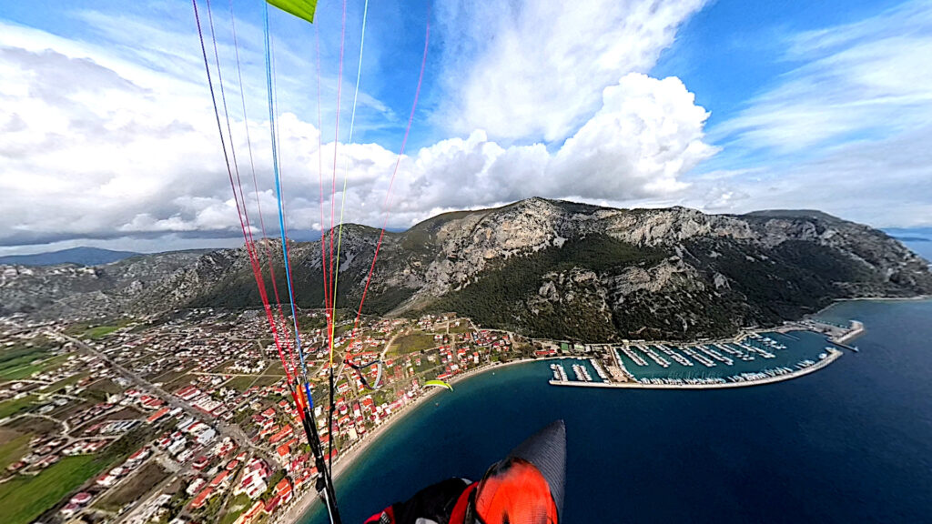 A Paragliding-Turkey Pilot in front of the Soarding ridge Alatepe